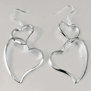 Earrings, 2 intertwined hearts